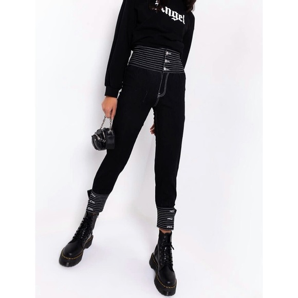 Curvy  Skinny Jeans - Picture 5 of 10